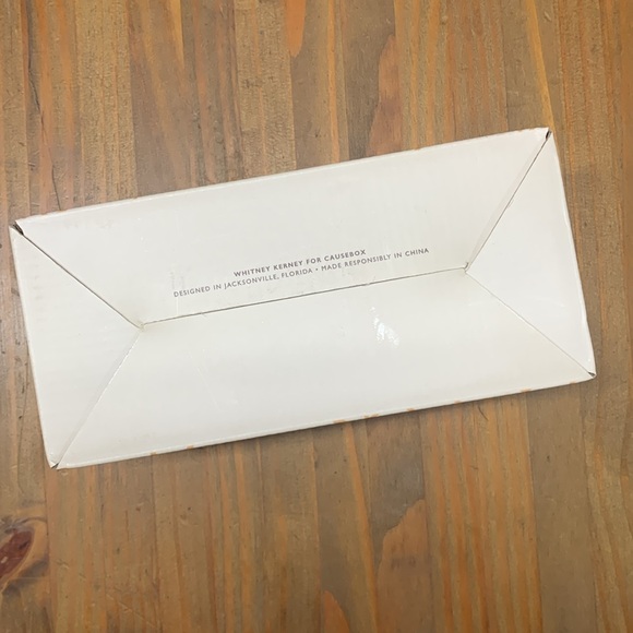 NIB Whitney Kerney Illustrated Mugs Set of 2 - Picture 4 of 5